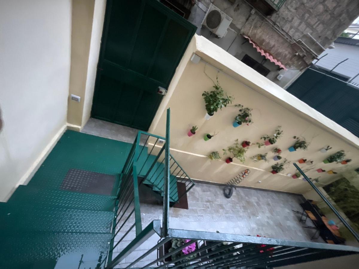 Appartement Cesi 13 à Naples Extérieur photo